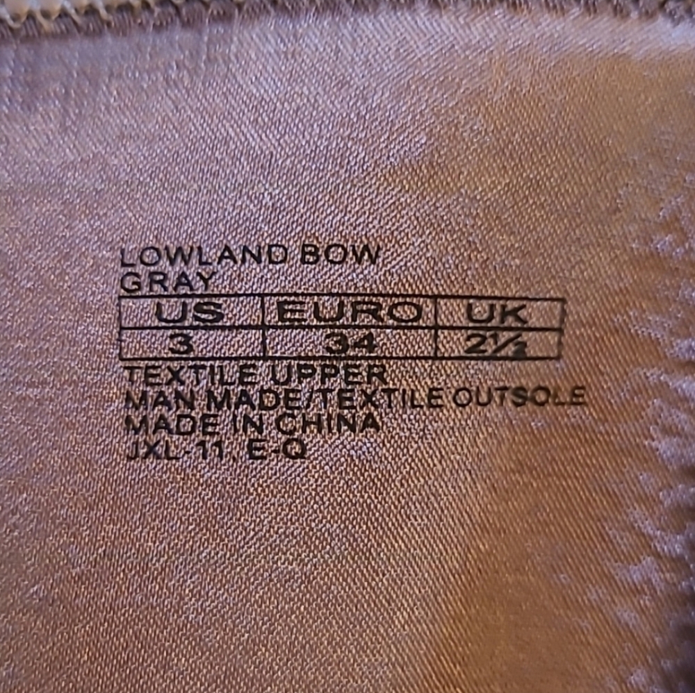 Girl's Stuart Weitzman Taupe Suede Heeled Boots Size 3 - Picture 13 of 16